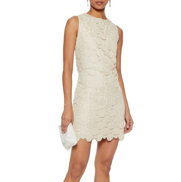 Alice + Olivia Dresses & Skirts - 🚨Alice + Olivia Gold clyde Aline dress